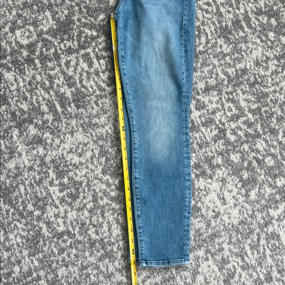 MOTHER Denim The Looker Crop in “We’re All in This Together” - Size 27 - Picture 9 of 10